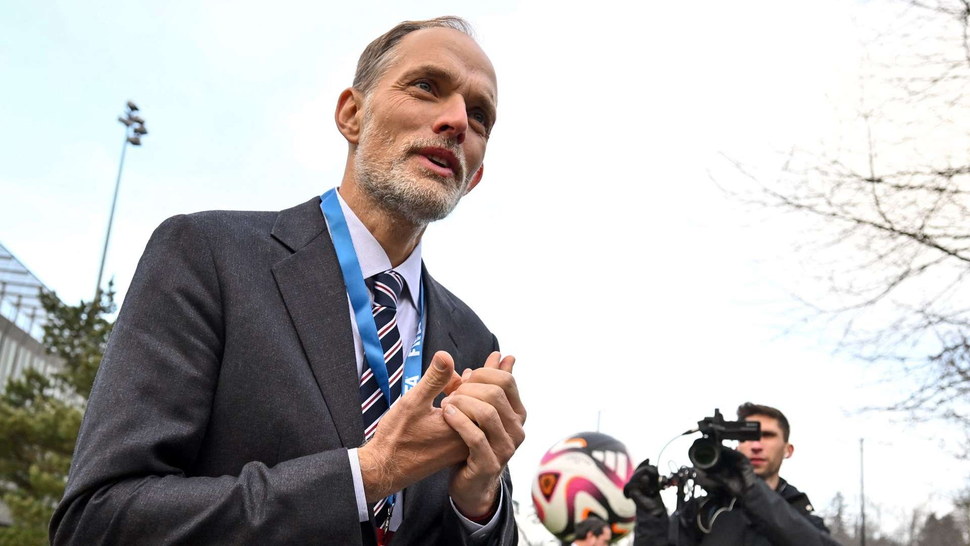 不断深化 不断深化